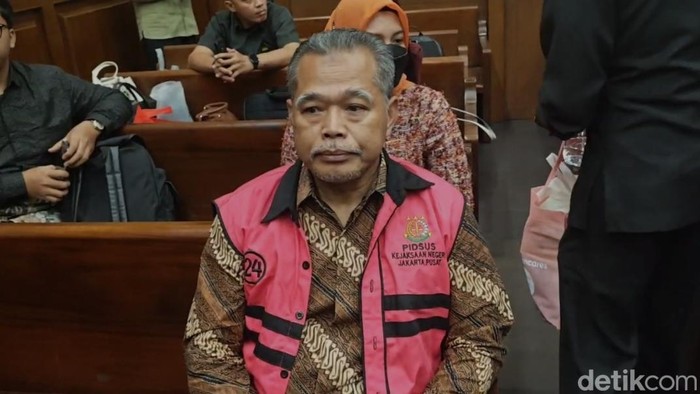 Banding – Hukuman Hakim Djuyamto Diperberat Jadi 12 Tahun Penjara