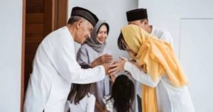 26831-ilustrasi-silaturahmi-lebaran-freepik