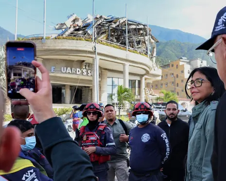 Venezuela quake death toll reaches 920 as interim president vows to save ‘as many as possible’