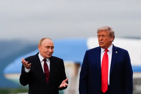 Trump reportedly tells Putin he is prepared to help end war in Ukraine