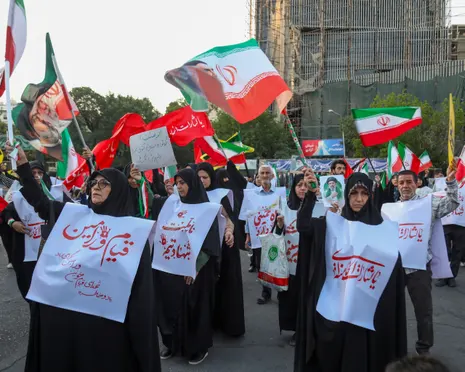 Trump says Iran peace deal could be signed by Sunday, with strait of Hormuz to open shortly after