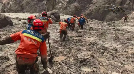 Renee was at Gyirong Port minutes before flood struck, now her family want to travel from Australia to help search