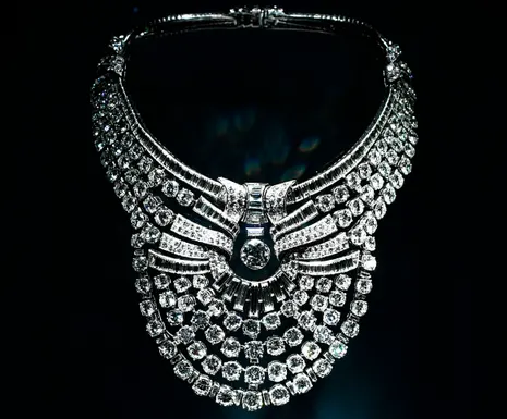 Egyptian queen’s 673-diamond necklace stolen in Vienna smash-and-grab raid